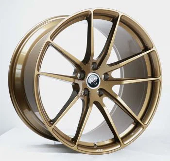 Įgaubti 22 colių padalyti kaltinio lydinio ratlankiai, pritaikyti Lamborghini